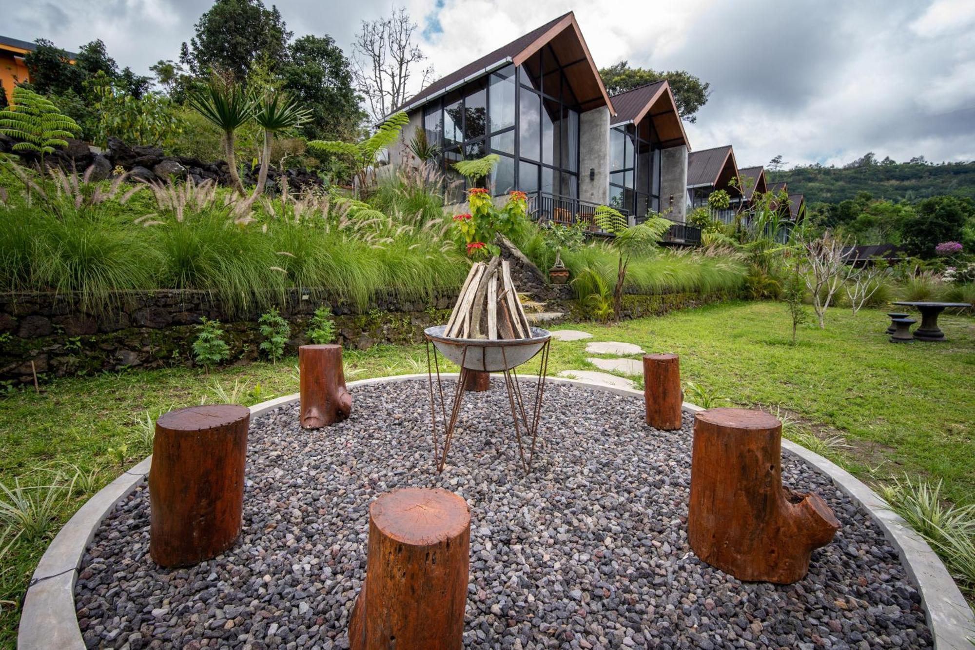 ホテル Puncak Gunung Kintamani エクステリア 写真
